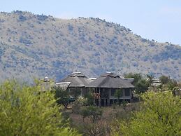 Serengeti Safari Lodge