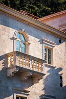 Heritage Grand Perast