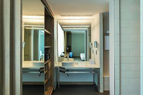 Aloft by Marriott Palm Jumeirah