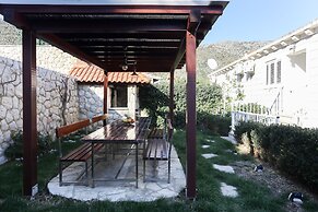 Apartments Moretić