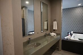 Agora Suites