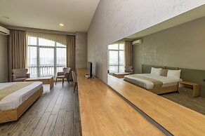 Agora Suites