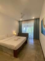 Sun N Sea Hotel