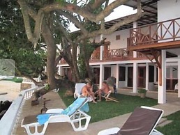 Sun N Sea Hotel