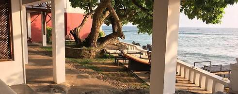 Sun N Sea Hotel