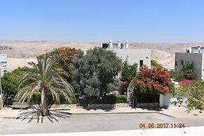 Nof Canaan