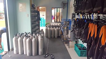 Relax Divers Bohol