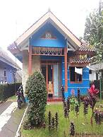 Villa Kota Bunga Protea