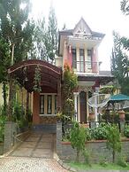 Villa Kota Bunga Semanggi
