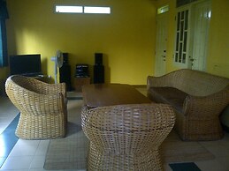 Villa Kota Bunga Teratai