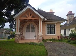 Villa Kota Bunga Widuri