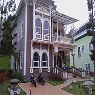 Villa Kota Bunga Dandelion