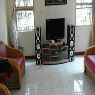 Villa Kota Bunga Dandelion
