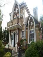 Villa Kota Bunga Violet