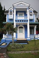 Villa Kota Bunga Violet