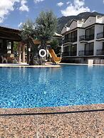 Seyir Village Hotel