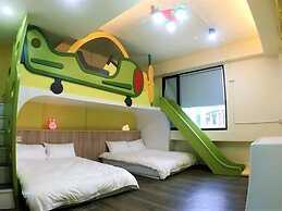 23 Here B&B