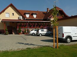Arany Patkó Pension