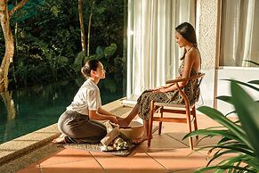 Ambong Pool Villas