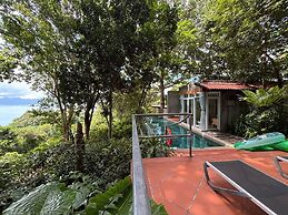 Ambong Pool Villas