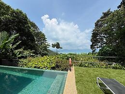 Ambong Pool Villas