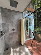 Ambong Pool Villas