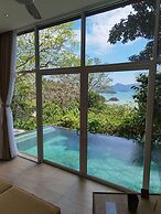 Ambong Pool Villas