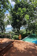 Ambong Pool Villas