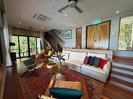 Ambong Pool Villas