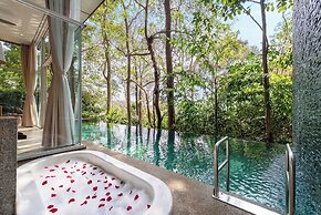 Ambong Pool Villas