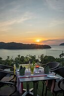 Ambong Pool Villas