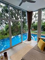 Ambong Pool Villas