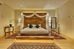Ambong Pool Villas