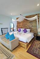 Ambong Pool Villas