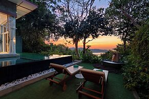 Ambong Pool Villas