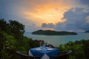 Ambong Pool Villas