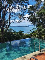 Ambong Pool Villas