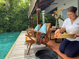 Ambong Pool Villas