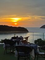 Ambong Pool Villas