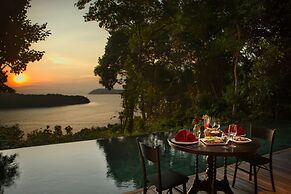 Ambong Pool Villas
