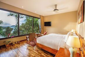 Ambong Pool Villas