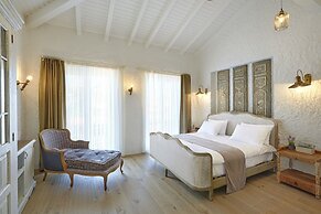 Alakapi Hotel & Villas