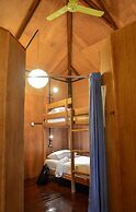 Hardwood Lodge - Hostel