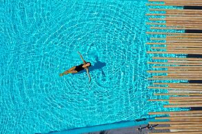 Tropicana Suites & Villas