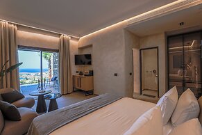 Tropicana Suites & Villas