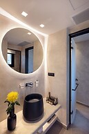 Tropicana Suites & Villas