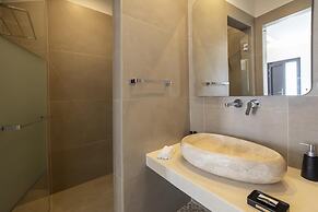 Tropicana Suites & Villas