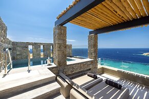Tropicana Suites & Villas