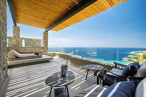 Tropicana Suites & Villas