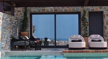 Tropicana Suites & Villas